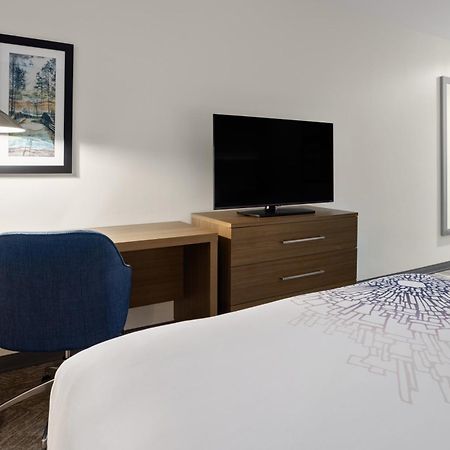 La Quinta Inn & Suites By Wyndham Locust Grove Luaran gambar