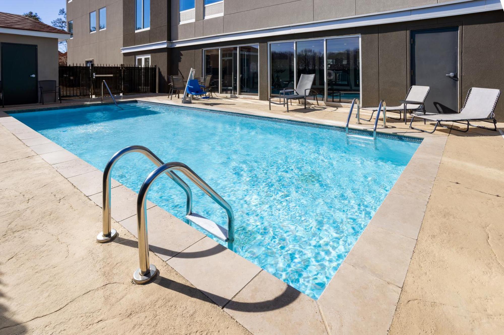 La Quinta Inn & Suites By Wyndham Locust Grove Luaran gambar